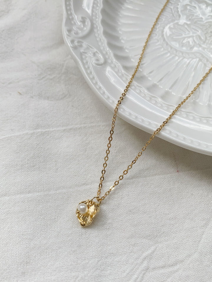 Tiny Pearl Leaf Gold Plated Bridesmaids Jewelry Set