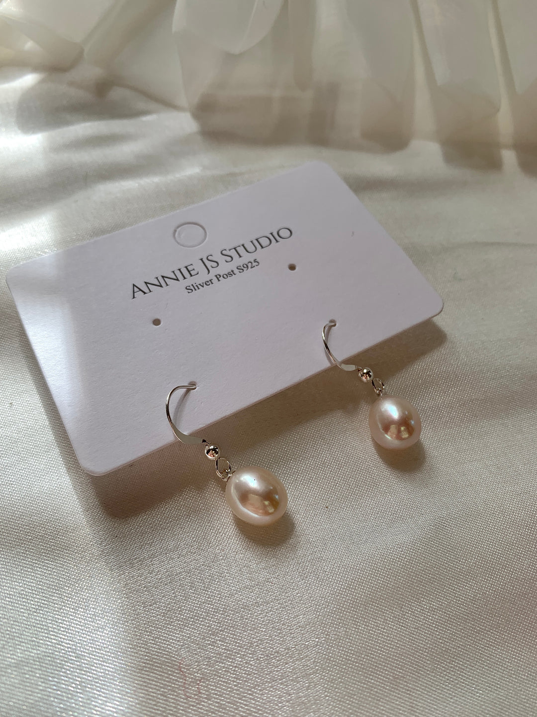 Classic Teardrop Pearl Bridal Earrings Wedding