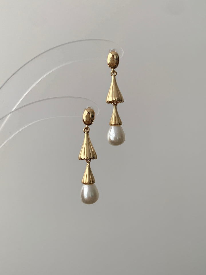 Vintage Teardrop Pearl Bridal Drop Earrings