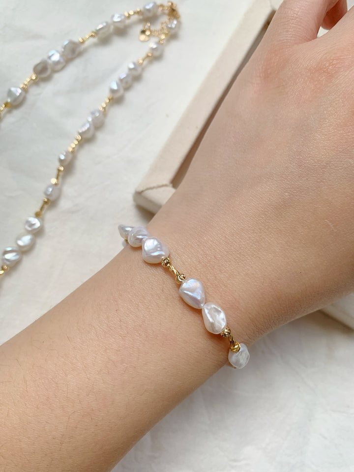 Élise Baroque Pearl Jewelry Set