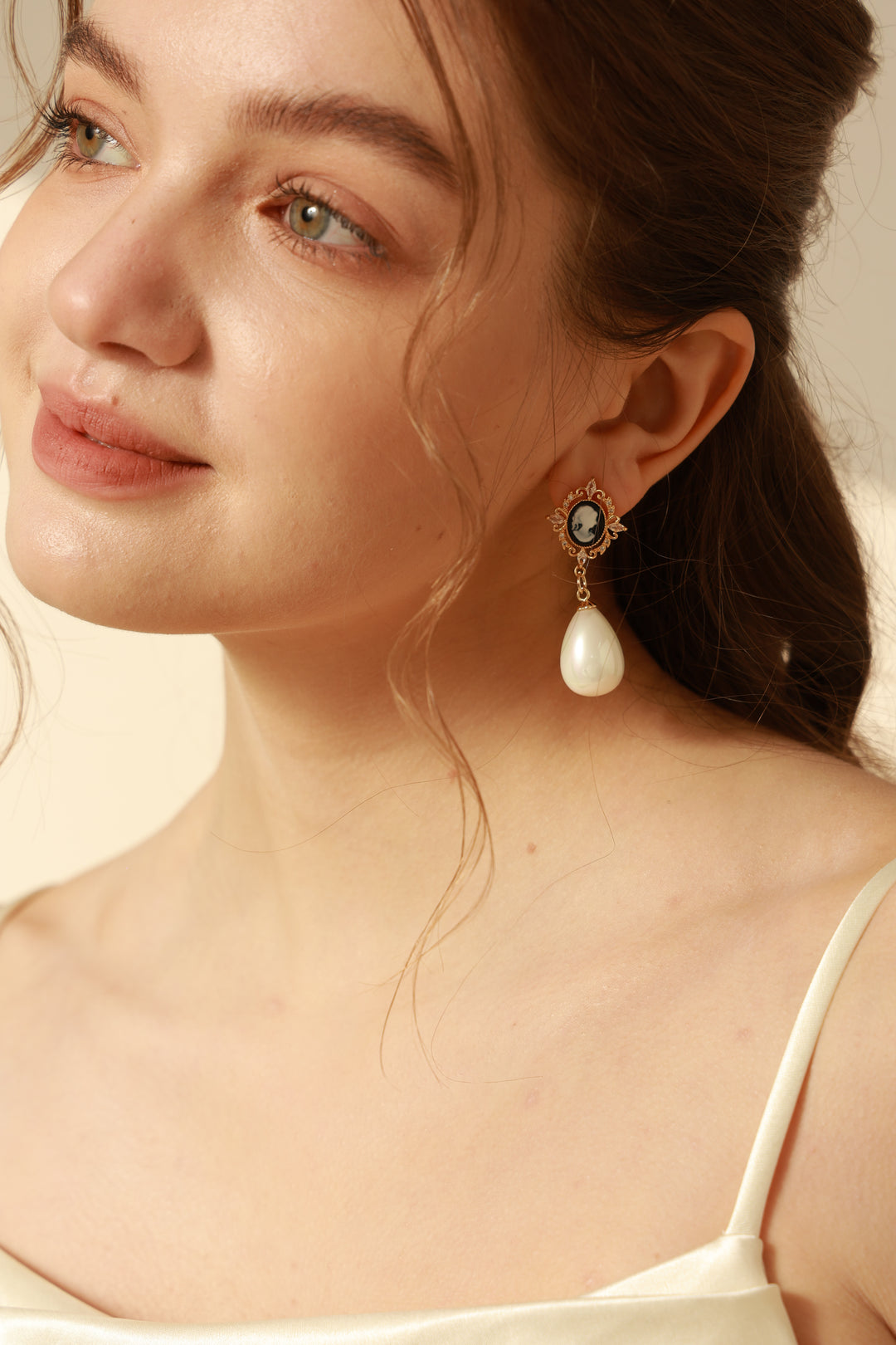 Vintage Large Pearls Cameo Earrings