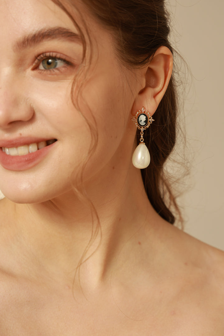 Vintage Large Pearls Cameo Earrings