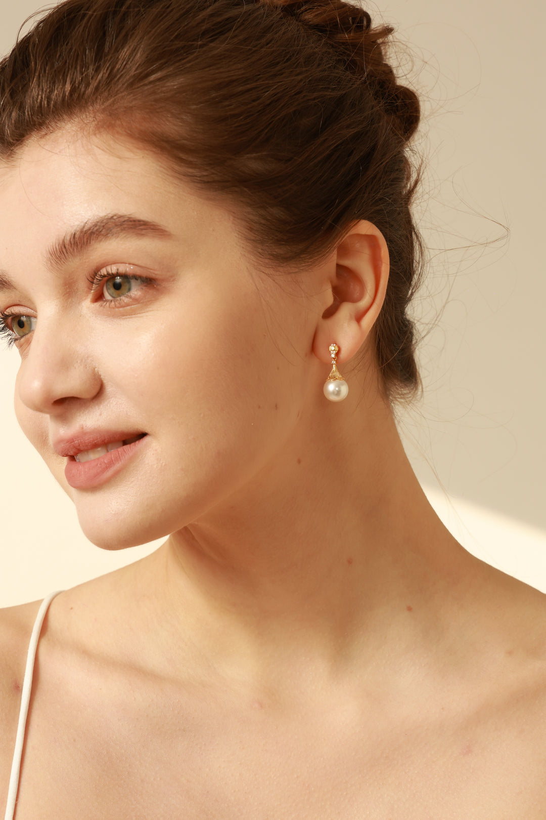 Vintage Style Round Pearl Drop Bridal Earrings