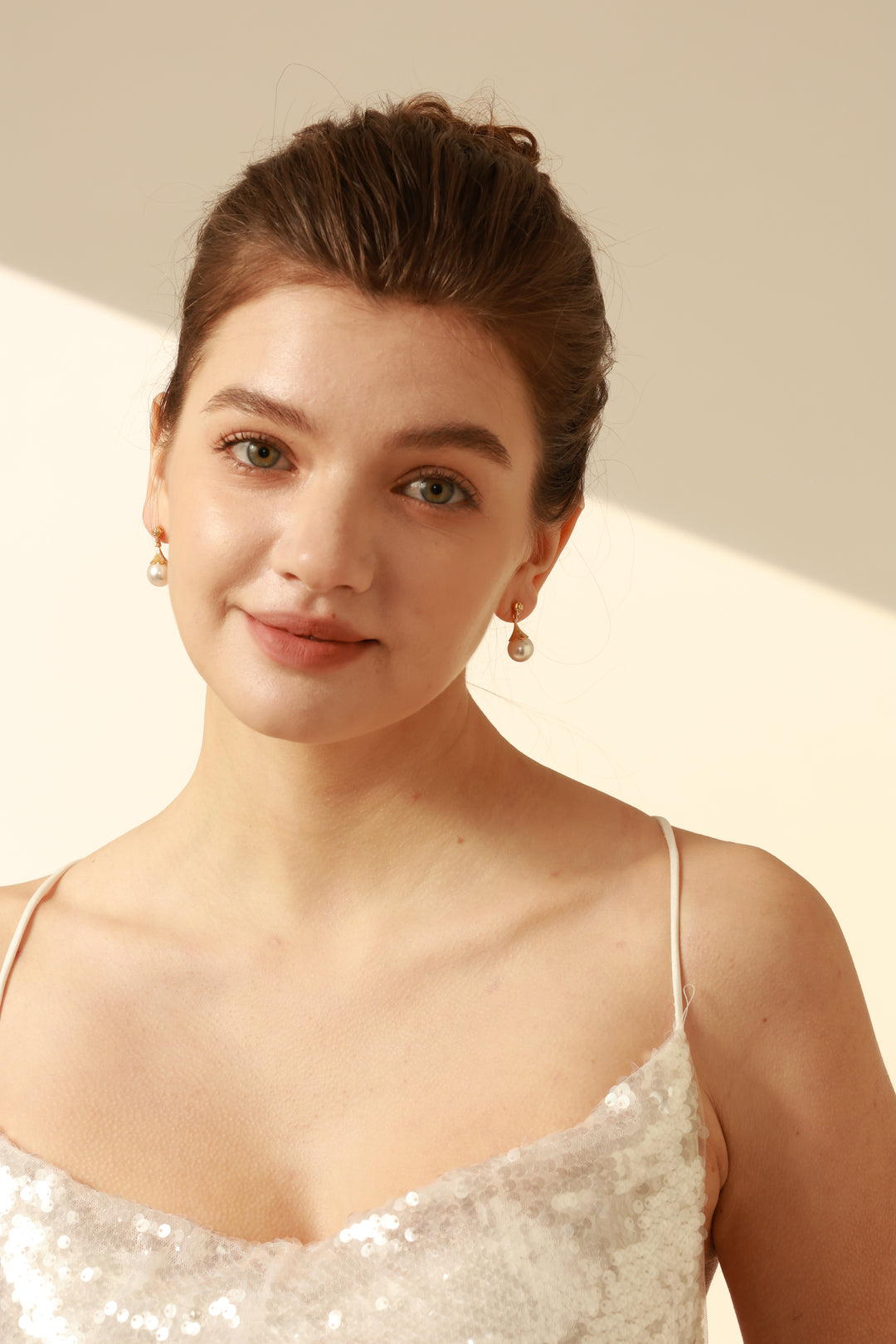 Vintage Style Round Pearl Drop Bridal Earrings