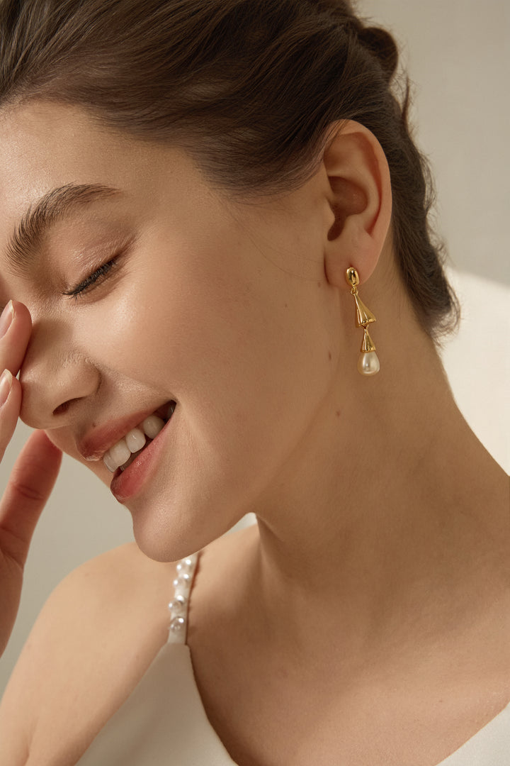Vintage Teardrop Pearl Bridal Drop Earrings