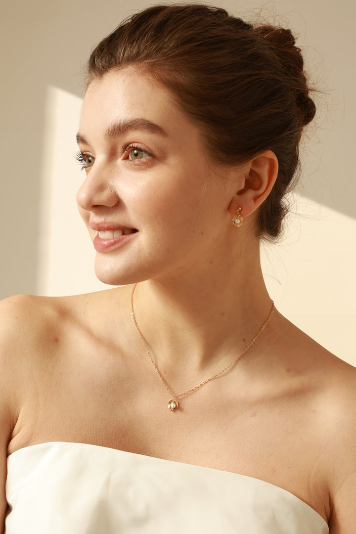 Tiny Pearl Leaf Gold Plated Bridesmaids Jewelry Set