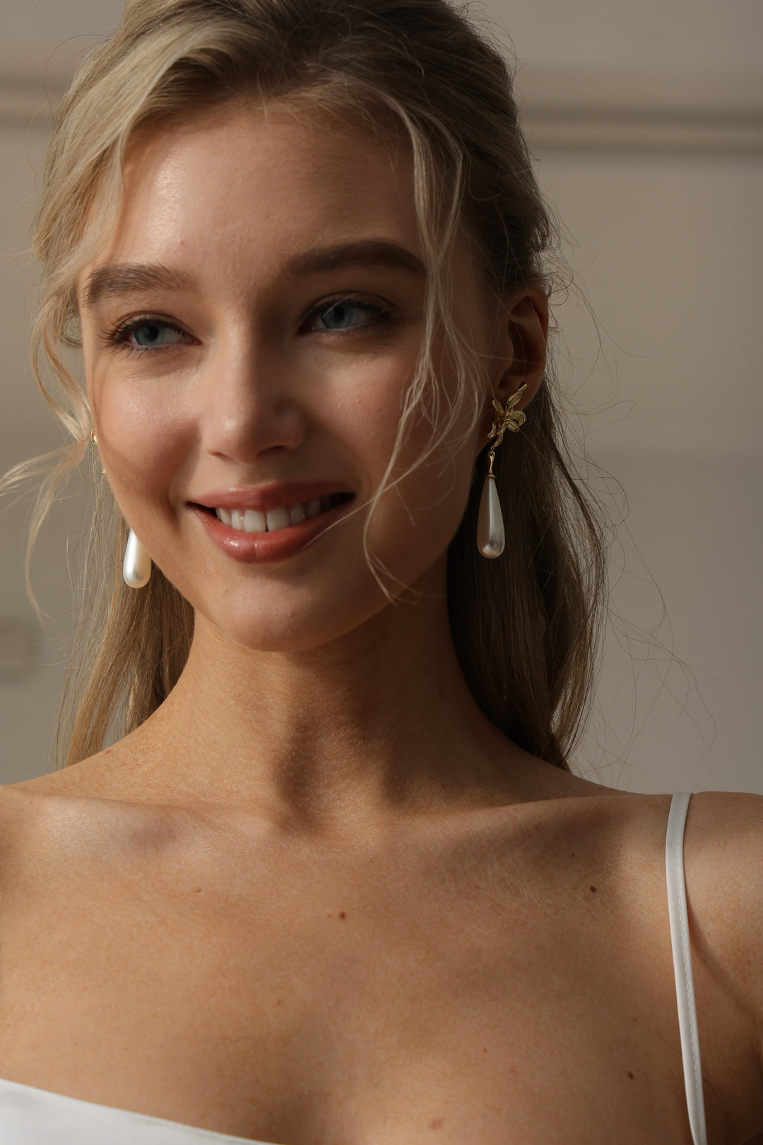 Vintage Floral Pearl Drop Earrings