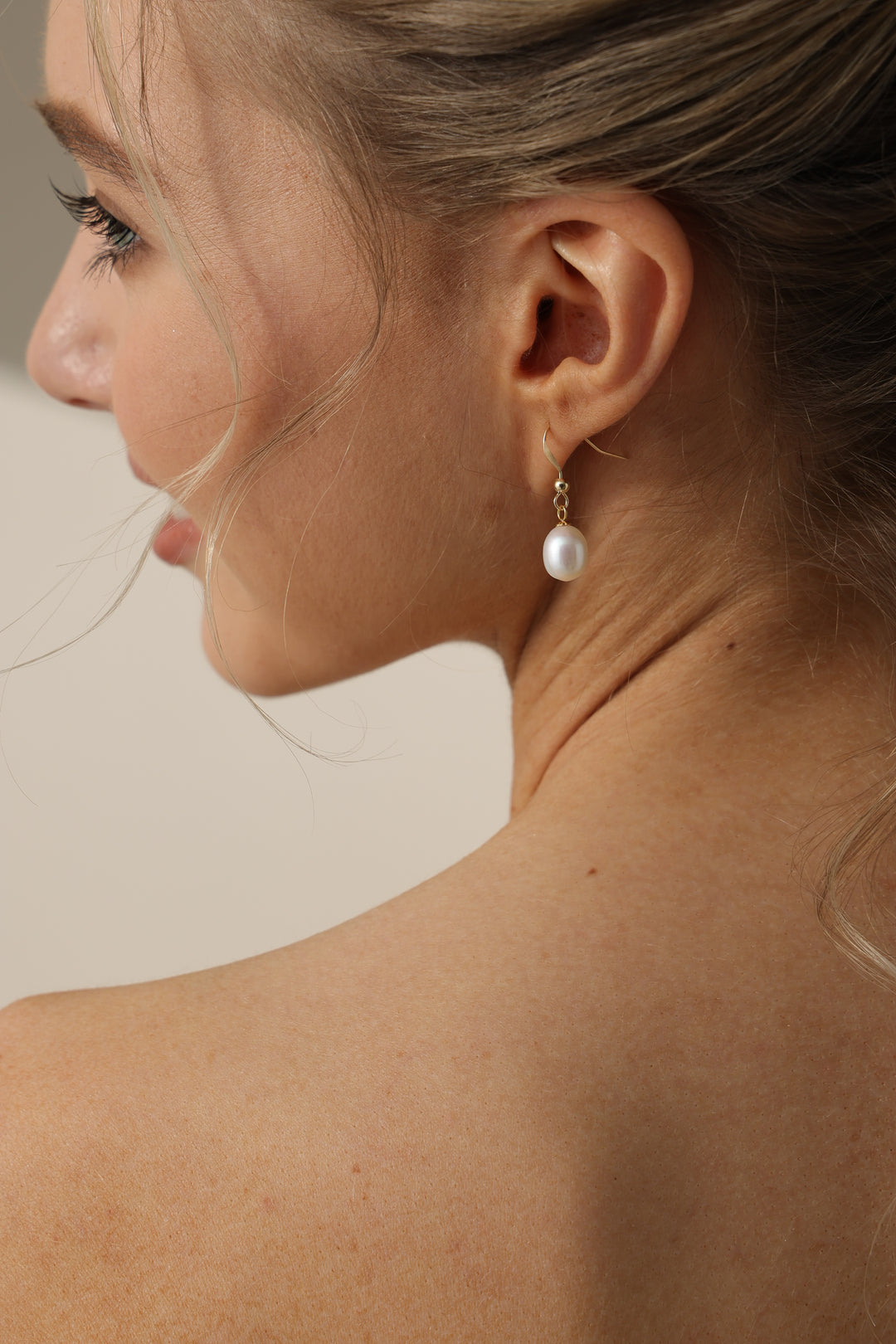 Classic Teardrop Pearl Bridal Earrings Wedding