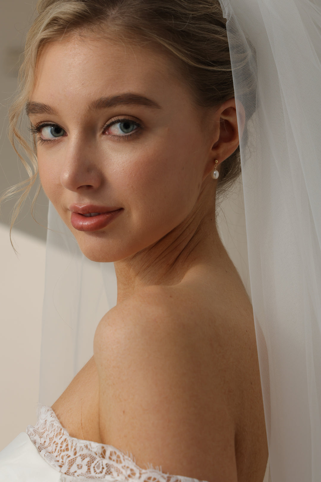 Classic Tiny Rice Pearl Bridesmaids Stud