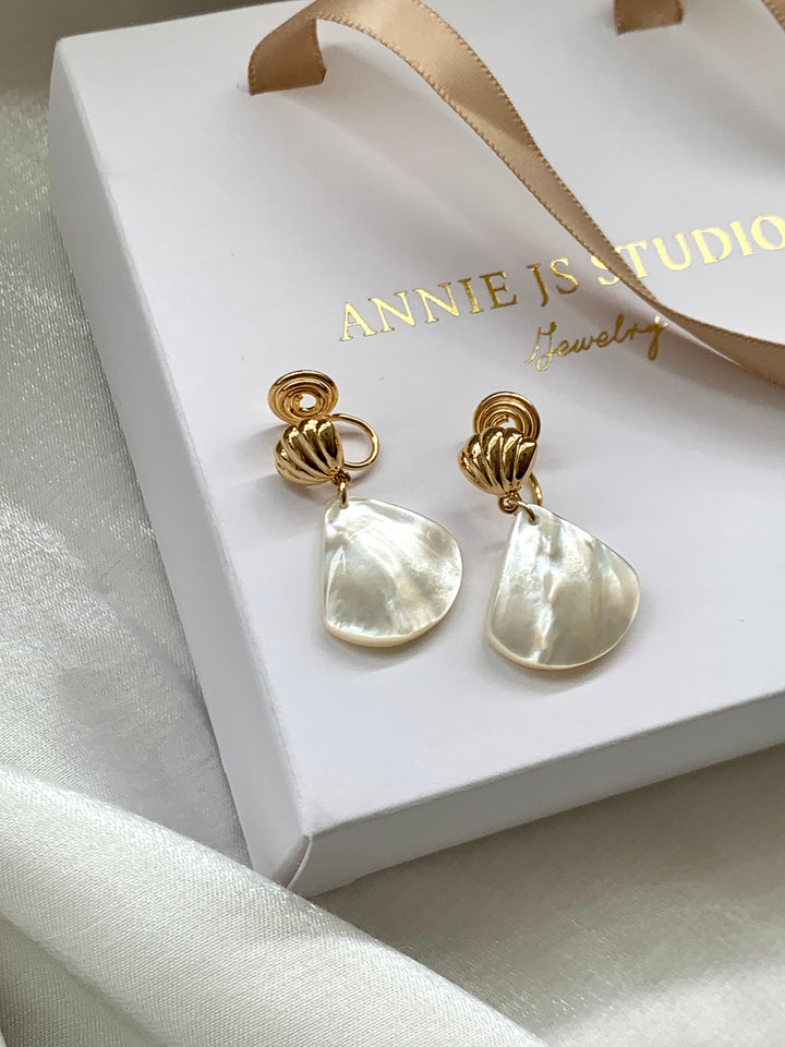 Fan Shaped Shell Pearl Bridal Drop Earrings