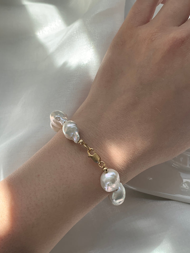 Genuine Large Baroque Pearls Bracelet