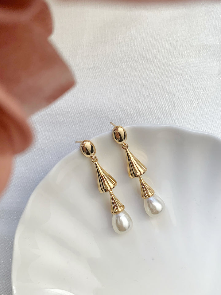Vintage Teardrop Pearl Bridal Drop Earrings