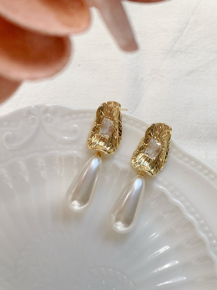Vintage Style Zircon Pearls Drop Earrings