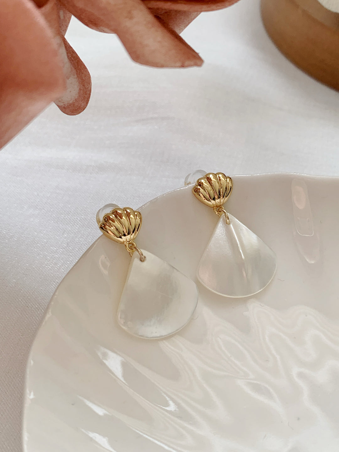 Fan Shaped Shell Pearl Bridal Drop Earrings