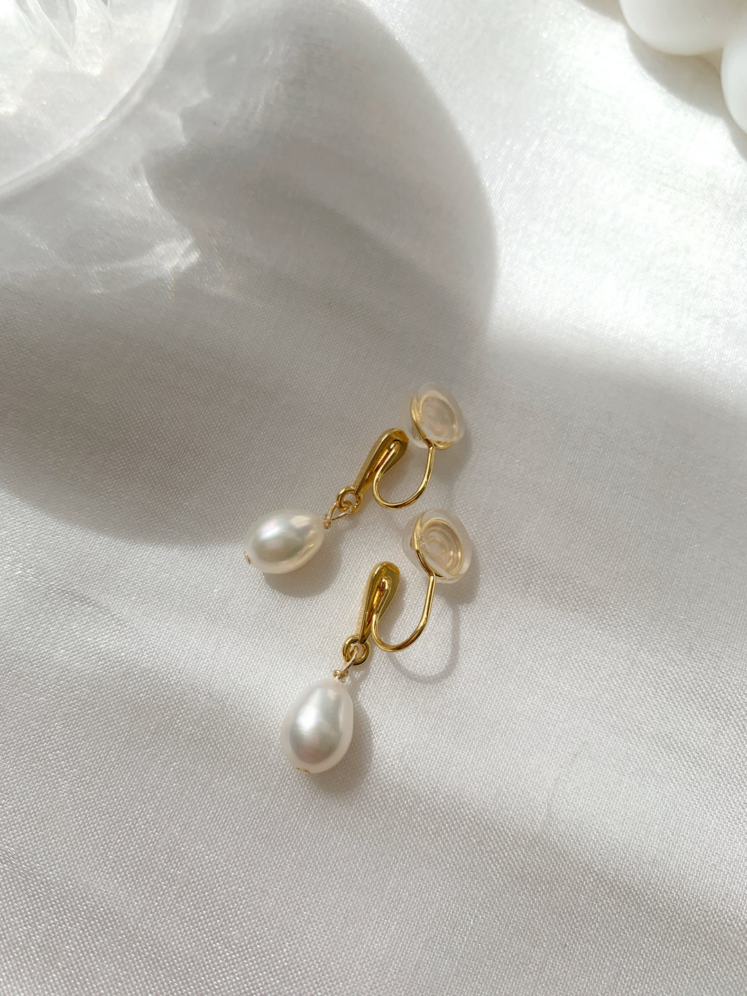 Minimalist Teardrop Freshwater Pearl Bridal Drop Earrings