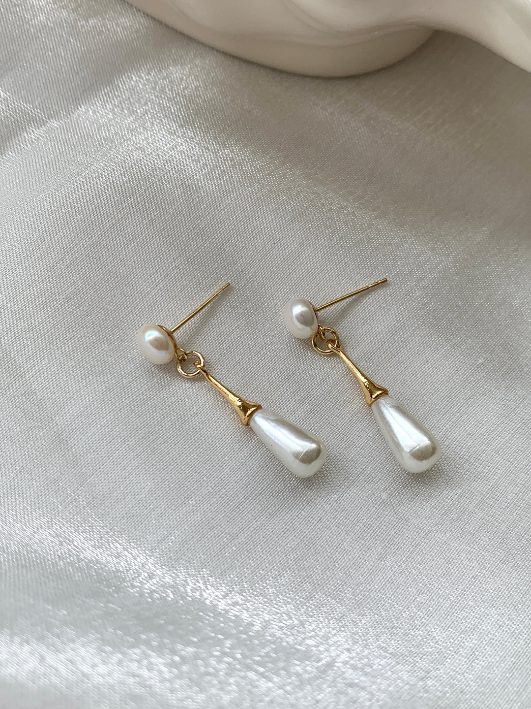Classic Teardrop Pearl Bridal Drop Earrings
