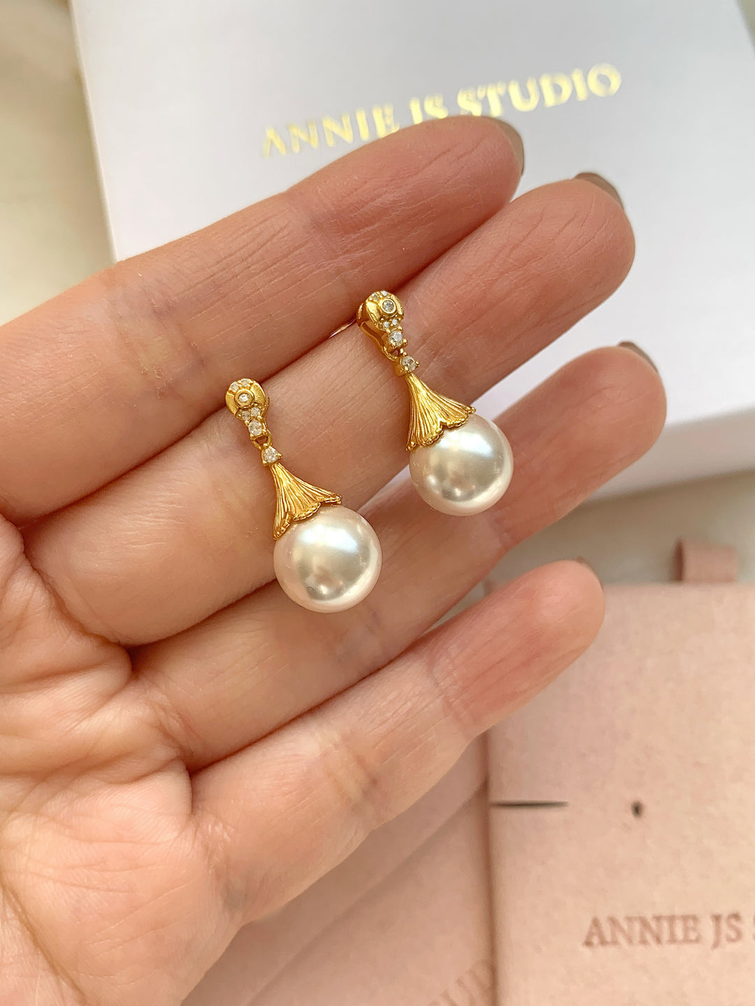 Vintage Style Round Pearl Drop Bridal Earrings