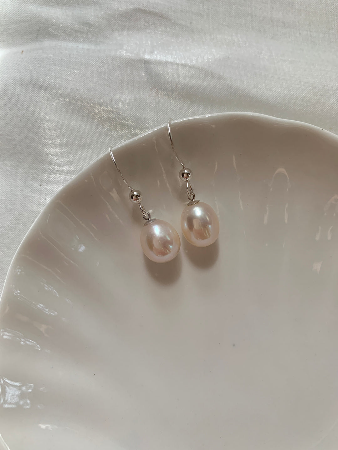 Classic Teardrop Pearl Bridal Earrings Wedding