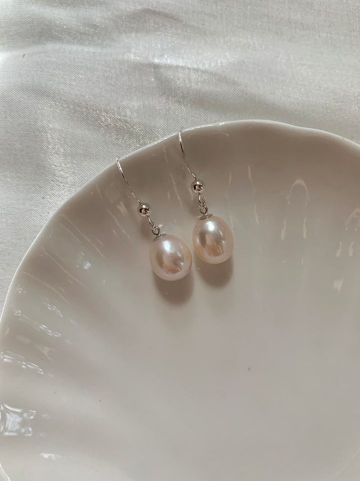 Classic Teardrop Pearl Bridal Earrings Wedding