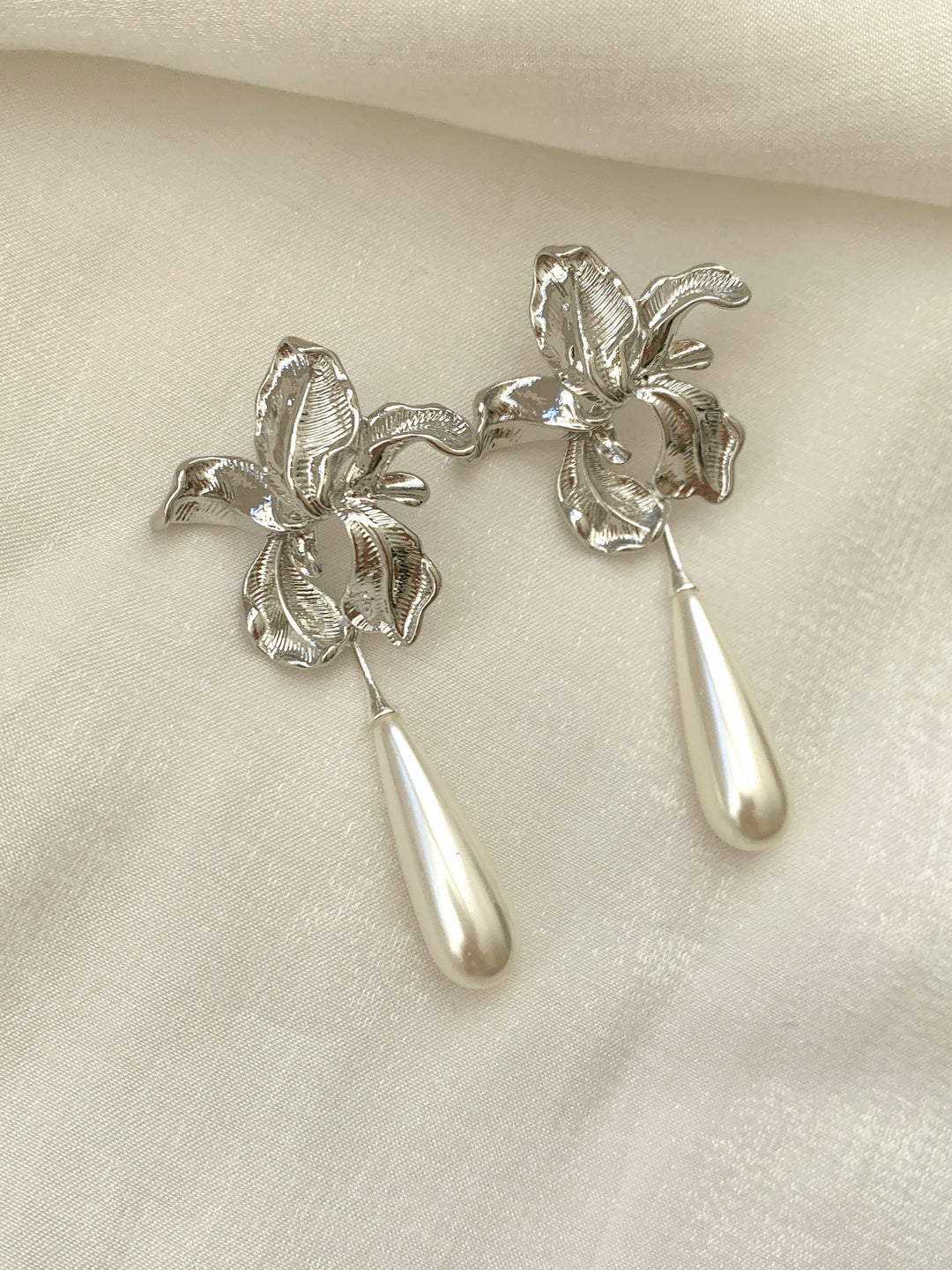 Vintage Dramatic Floral Long Earrings