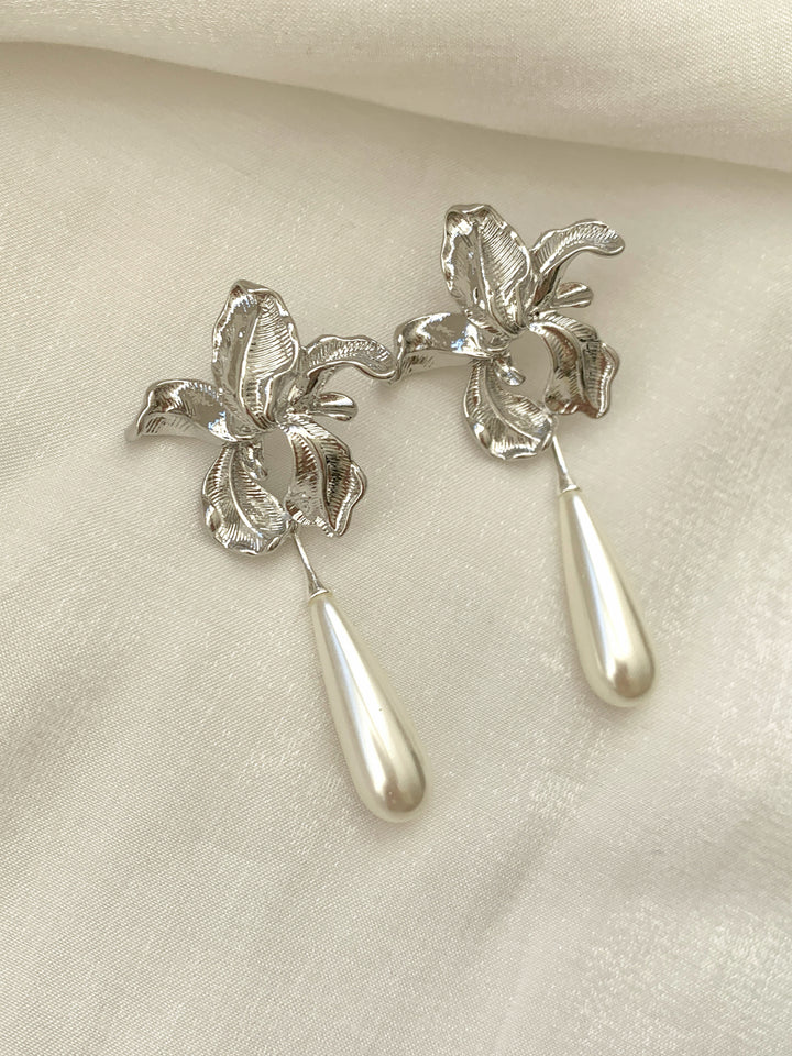Vintage Dramatic Floral Long Earrings