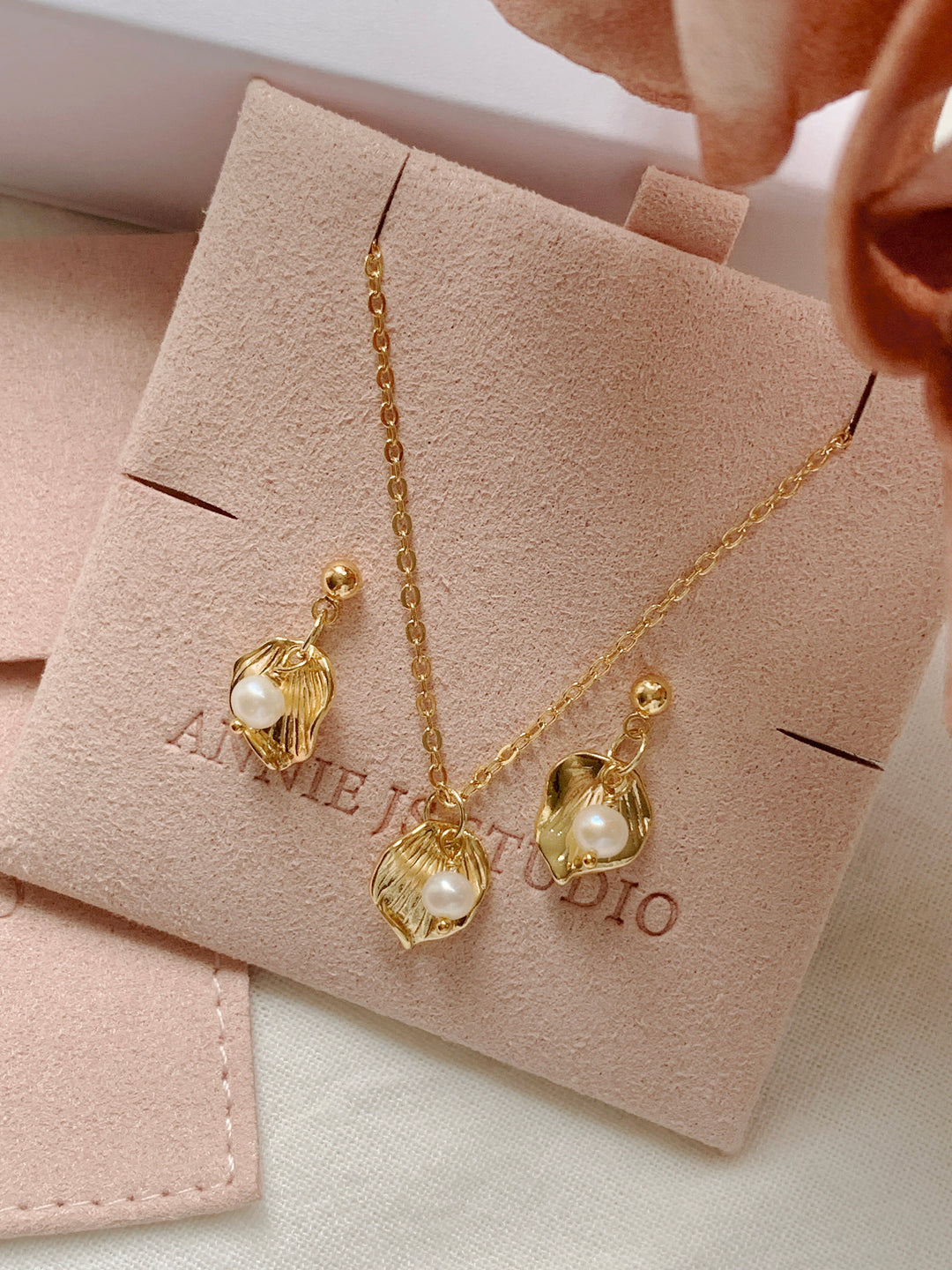 Tiny Pearl Leaf Gold Plated Bridesmaids Jewelry Set