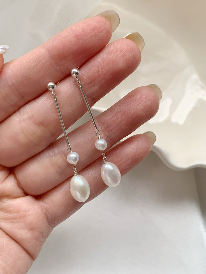 Minimalist Teardrop Pearl Bridal Earrings
