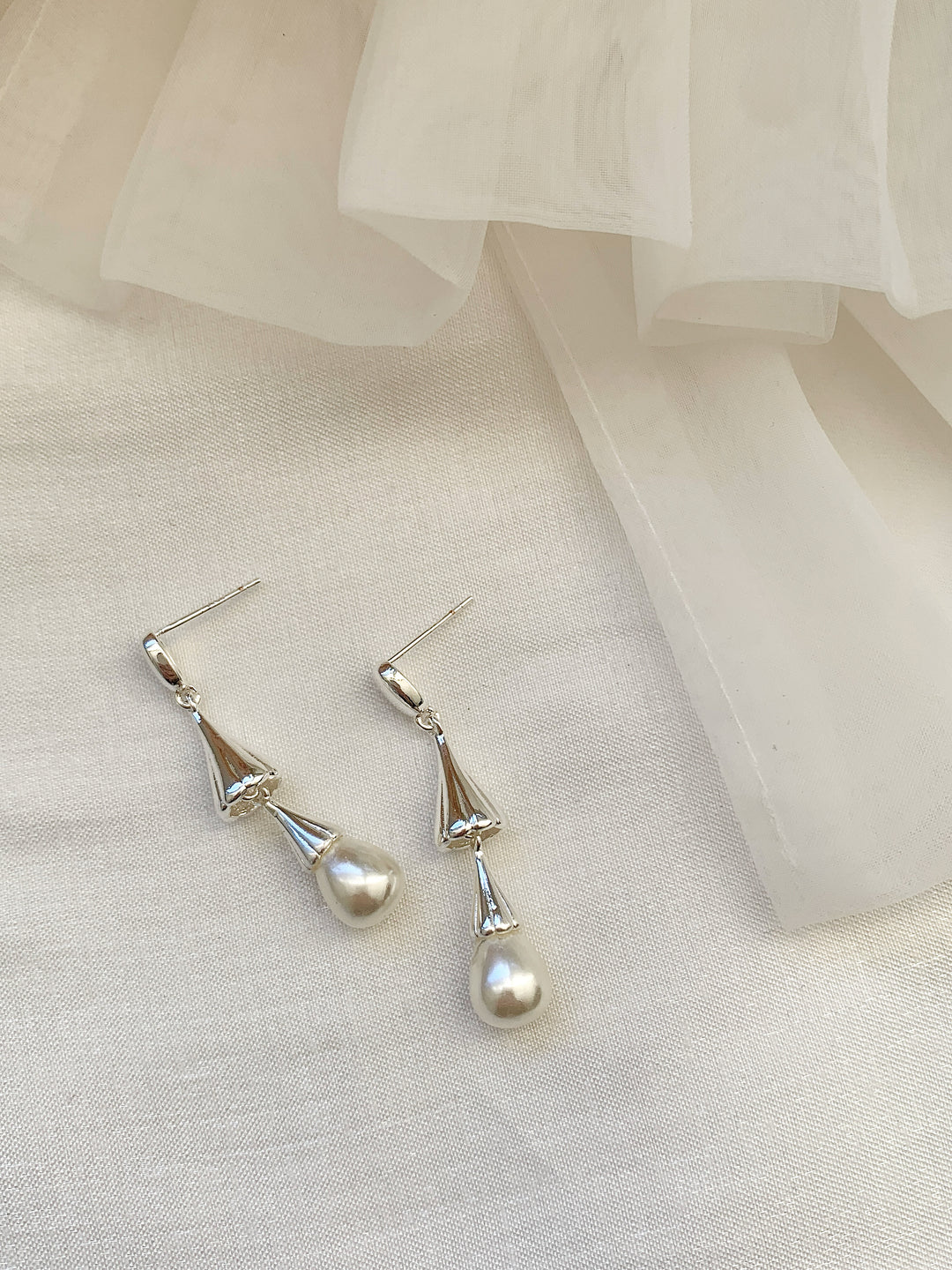 Vintage Teardrop Pearl Bridal Drop Earrings