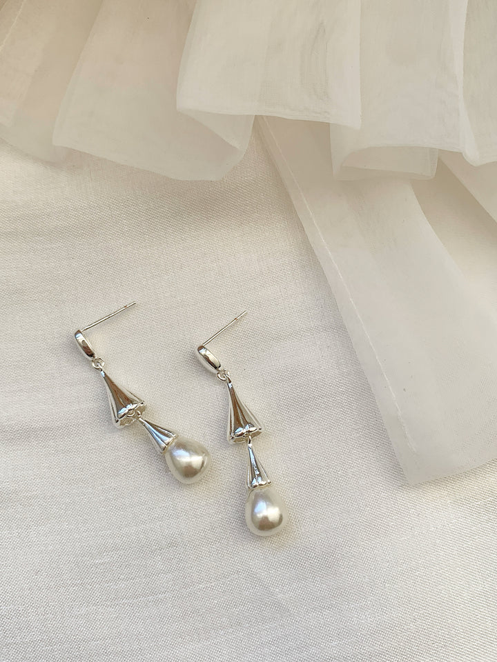 Vintage Teardrop Pearl Bridal Drop Earrings