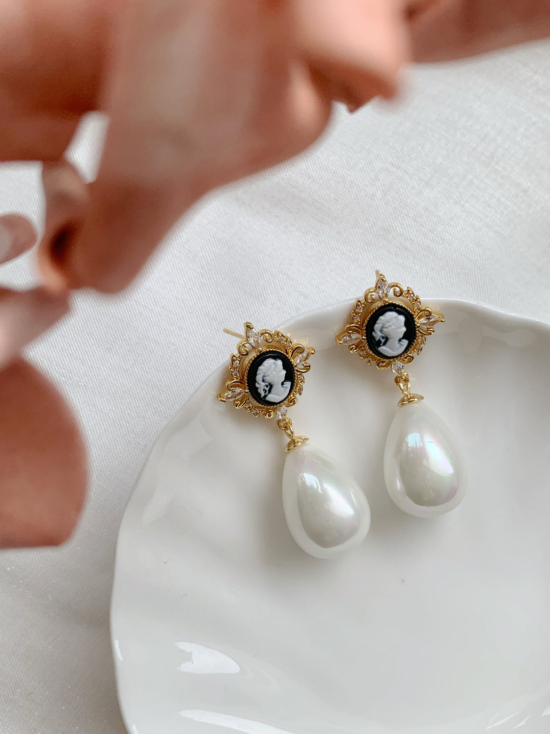 Vintage Large Pearls Cameo Earrings