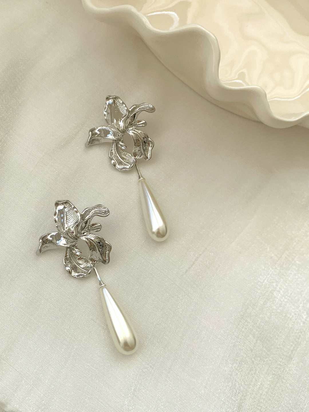 Vintage Dramatic Floral Long Earrings