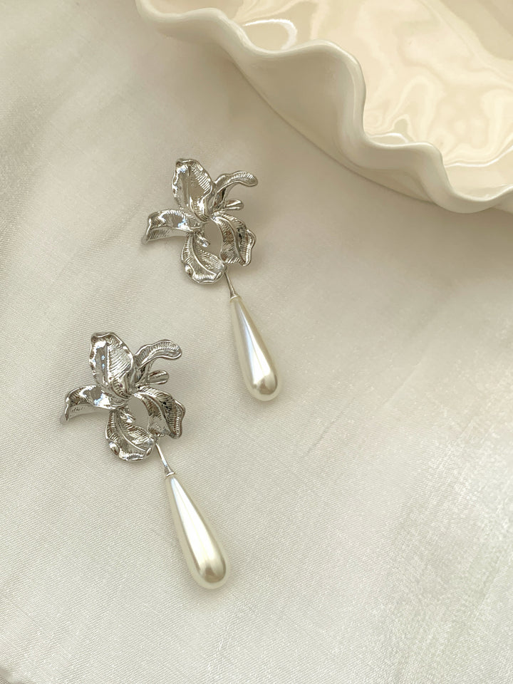 Vintage Dramatic Floral Long Earrings
