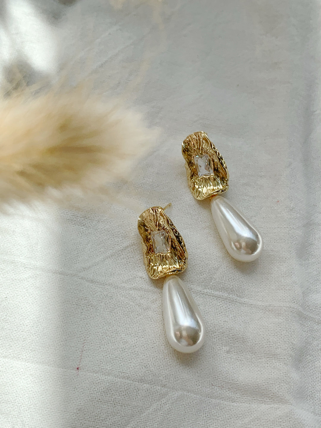 Vintage Style Zircon Pearls Drop Earrings